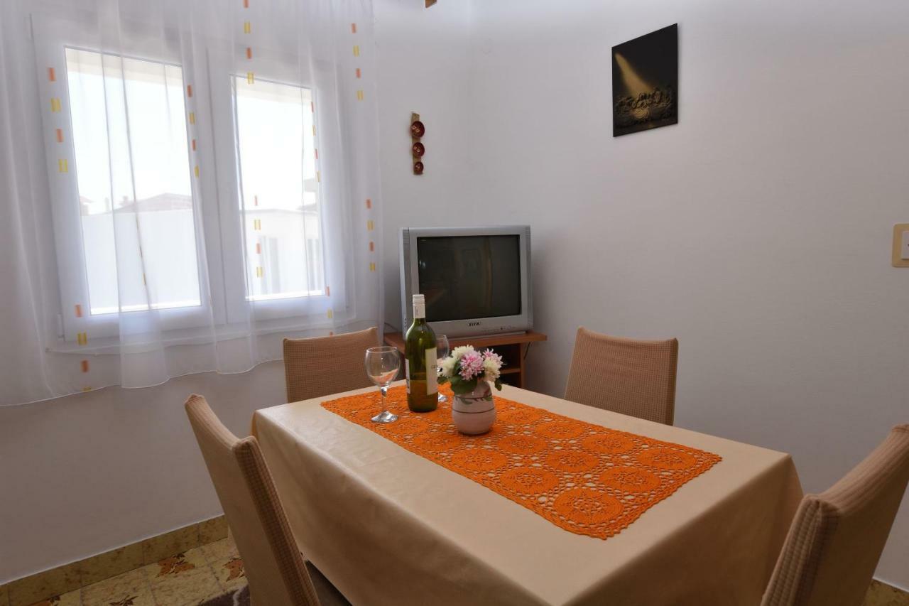 Apartments Visnja Primošten Cameră foto